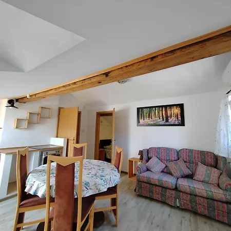 Apartma Sofia Apartment *